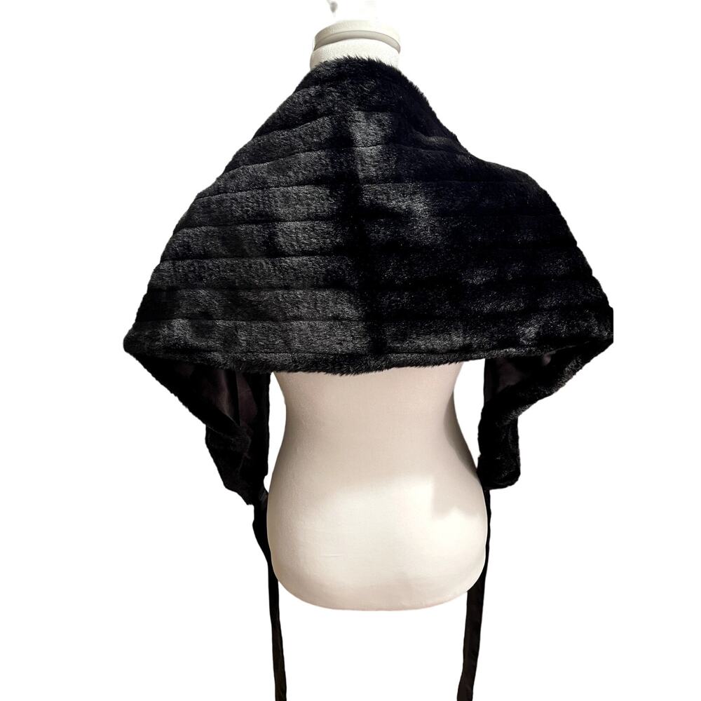 Black Faux Fur Wrap Colla with Tie Straps Nicole Miller - XL & EUC